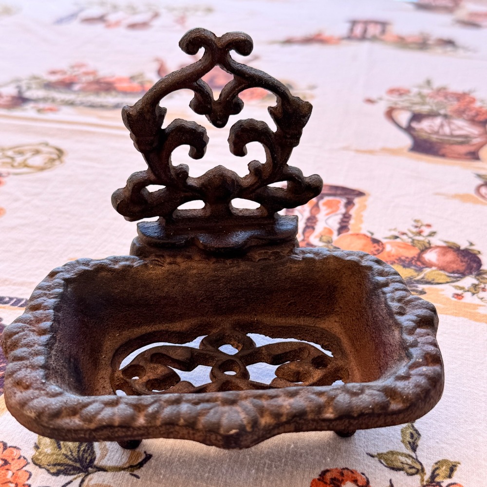 Vintage Cast Iron Soap Dish Footed Wall Mount Victorian Rustic Ornate Holder